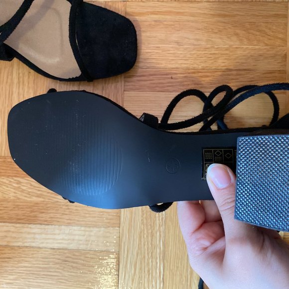 Pretty Little Thing Heel Sandals - Picture 5 of 5